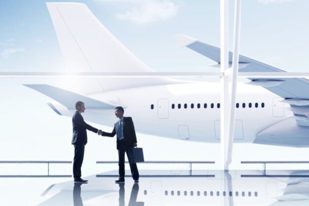Benefits of Pre-Booking Taxi airport transfers - A1 Bracknell Taxi for London airport